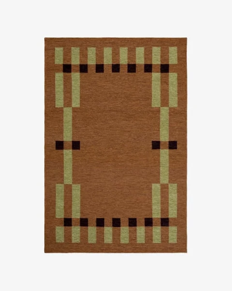Heritage Line Umber luxury rug design